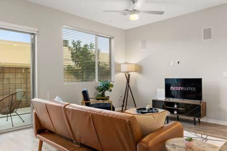 Paradise Cozysuites With Pool And Jacuzzi 11 フェニックス エクステリア 写真
