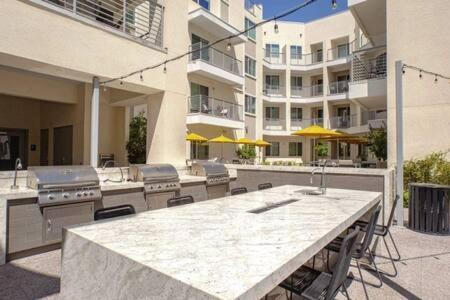 Paradise Cozysuites With Pool And Jacuzzi 11 フェニックス エクステリア 写真
