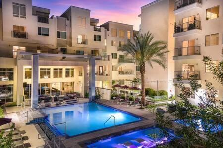 Paradise Cozysuites With Pool And Jacuzzi 11 フェニックス エクステリア 写真