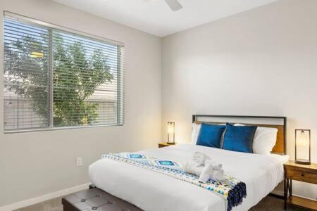 Paradise Cozysuites With Pool And Jacuzzi 11 フェニックス エクステリア 写真